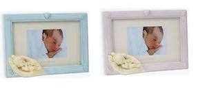 Marco de fotos "Mano con niño" en azul o rosa (PVP 18,80 €) - Imagen 1 de 3