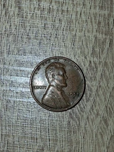 1951 D Lincoln Wheat Penny Error “L” Too Close To Rim - Picture 1 of 4