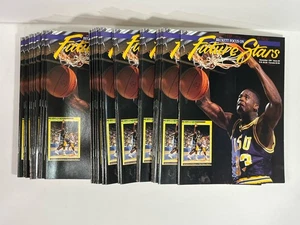 Lotto 30 Beckett Future Stars numero rivista #8 dicembre 1991 Shaquille O'Neal - Foto 1 di 24