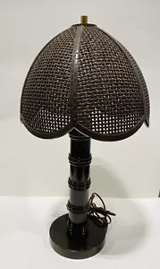 70er Bambus Korb Kunststoff Tischlampe Hollywood Regency braun Kunststoffimitat 21" - Bild 1 von 9