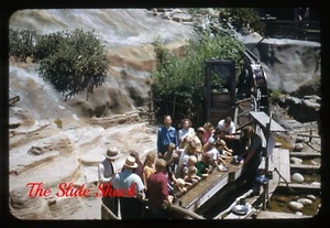 Knott's Berry Farm people panning for gold 1954 red border Kodachrome 35mm slide - Picture 1 of 1
