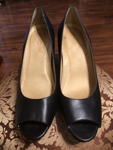 naturalizer women's dove wedge pump