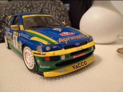 1:18 UT Models Ford Escort RS Cosworth '96 #3 Monte Carlo Rally Winner 'Yacco' - Immagine 1 di 4