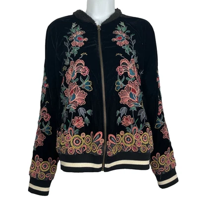 Chaqueta Bomber Elevenses Hallie Terciopelo Talla S Negra Floral Bordada Con Cuentas Foto 1 de 4