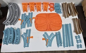 44 Pieces Thomas The Train Trackmaster Mixed Plastic Track Mattel Gullane - Picture 1 of 10