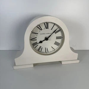 Reloj de sobremesa decorativo Laura Ashley, madera blanca crema - Imagen 1 de 9