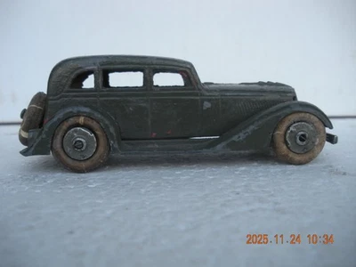 1930s Tootsietoy Graham Sedan Green Good Cond - Image 1 of 4