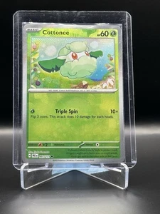Cottonee (Poke Ball Pattern) 007/131 Prismatic Evolutions Holo - Bild 1 von 3