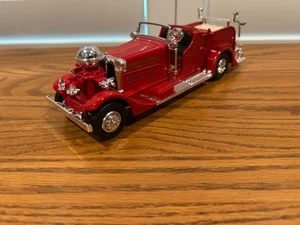 1937 AHRENS-FOX PUMPER FEUERWEHRAUTO BANK - Maßstab 1:30 - rote Farbe - Bild 1 von 13