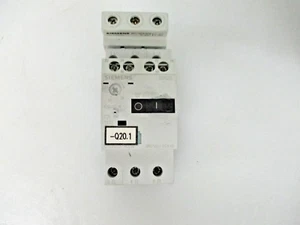 SIEMENS LOT OF 4 MOTOR CONTROL 3RV1011-1CA10 - Picture 1 of 4