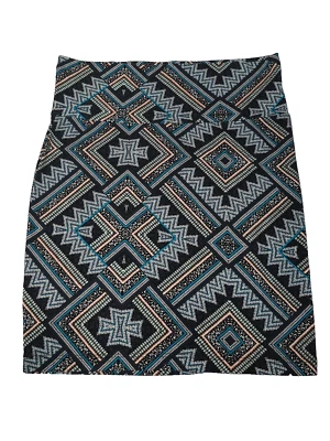 Falda para mujer Charlotte Russe talla M ceñida al cuerpo estampado azteca usada en excelente estado Foto 1 de 4