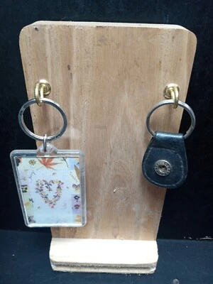 2 Ganchos Pequeño Estante Montaje en Pared o Mesa Llaves Soporte Tablero Hecho a Mano EE. UU. Foto 1 de 4