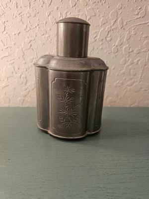 Carrito de té chino de peltre vintage de 1930 con tapa, diseño floral grabado Foto 1 de 4
