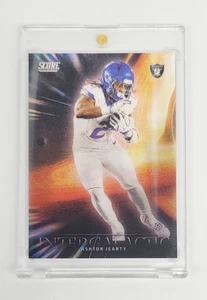 COMO NUEVO ESTUCHE RC HIT INTERGALACTIC 3D LENTICULAR Ashton Jeanty 2025 Puntuación #6 RAIDERS - Imagen 1 de 3