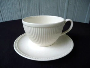 wedgwood windsor queensware breakfast tea cup & saucer set cream queens ware - Picture 1 of 3