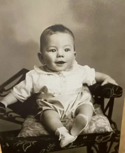 Antique Vintage Photo Baby Child Chair Sitting Pillow Smile Cute - Picture 1 of 3