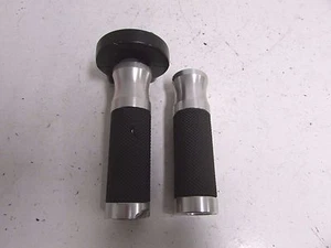 Honda CBR1000 CBR 1000 RR8 RR9 2008 2009 Fireblade Throttle Tube and Grips - Picture 1 of 6