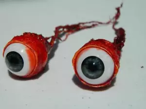 Halloween Horror Prop Realistic Life Size Pair of Ripped Out Eyeballs - FJ04 - Picture 1 of 1