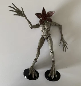 Mcfarlane Toys Stranger Things 10" Demogorgon Action Figure Netflix - Picture 1 of 3