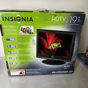 Insignia 19" HDTV/LCD TV/DVD Combo With Remote Model #NS-LTDVD19-09-Open Box New - Picture 1 of 8