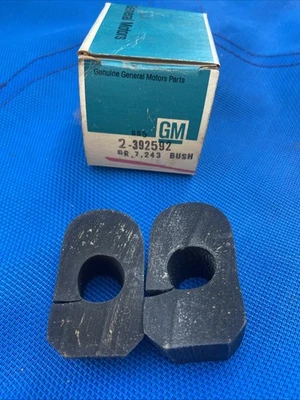  NOS 原始设备制造商 1964 - 69 Oldsmobile Sway 杆衬套 (2) 通用 #392592 和 GR 7.243 — 第 1/4 张图片