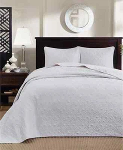 Madison Park Quebec Classic Stitch 3-Pc. Quilted Bedspread Set - KING - White - Picture 1 of 9