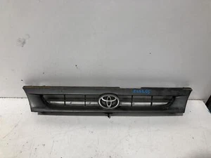 Toyota Corolla Grille AE101 07/1996-10/1999 - Picture 1 of 2