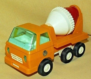 IMPERIAL CEMENT MIXER VINTAGE JAPAN PLASTIC 6 WHEEL MANUAL DUMP ORG FOIL DECAL. - Picture 1 of 12