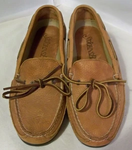 ST. JOHN'S BAY MEN'S LEATHER LOAFERS MOCCASIN SLIP ON SHOE SIZE 9.5 M NWB - Picture 1 of 12