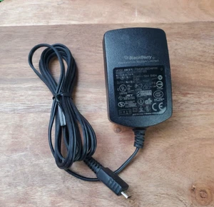 Genuine BlackBerry Micro-USB Mains Wall Travel Charger Model PSM04R-050CHW1(M) - Picture 1 of 4