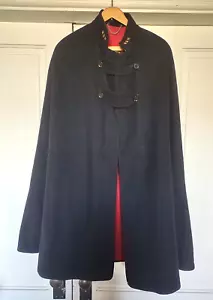 1940's WGH Black Wool W/Red Lining Nursing Cape by The Standard Apparel Co - Picture 1 of 11