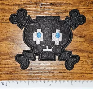 Cube Cartoon Skull & Cross Bones Craft Patch - Picture 1 of 1