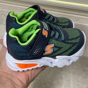 Zapatillas deportivas Skechers para niños pequeños talla 5 iluminadas verde marino sin cordones zapatos cómodos Rylan - Imagen 1 de 11