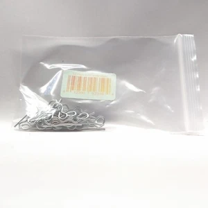 32 PACK OF 1/10 BODY CLIPS 1/10 SCALE, FITS TRAXXAS ARRMA LOSI AXIAL REDCAT - Picture 1 of 3