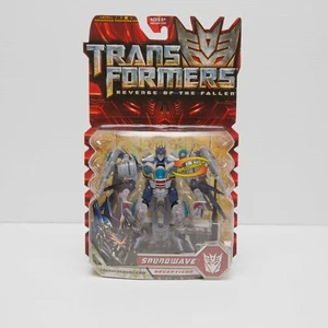 NEW Transformers Revenge of The Fallen - Soundwave - Deluxe Class Triple Changer - Picture 1 of 5