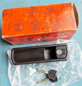 Alfa Romeo Alfetta GTV6 GTV4 Door Handle L/H ( New ) - Picture 1 of 4