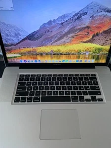 Mac Book Pro 17" fine 2011 2,4GHz - Afbeelding 1 van 7