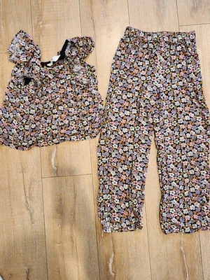 Juego de dos piezas para niñas H&m. Floral Talla 8-10 Foto 1 de 3