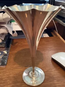 TIFFANY & CO. STERLINGSILBER GERIFFELTE KNOSPENVASE 133 GRAMM 6,5 ZOLL MONOGRAMMIERT - Bild 1 von 4