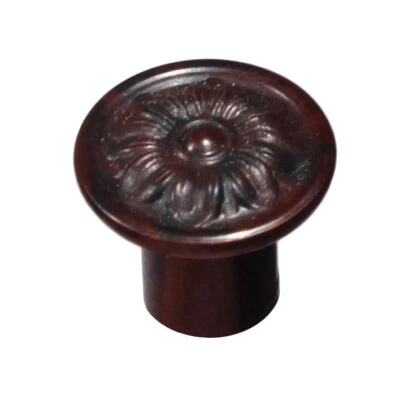 Petite Antique Bakelite Cabinetry Pulls, 13 Pulls Available, NCP1 Foto 1 de 4