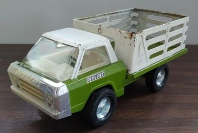 Nylint Vintage 1970's W.T. Grant Farms Truck Green Pressed Steel Car Rare Farm - Image 1 of 4