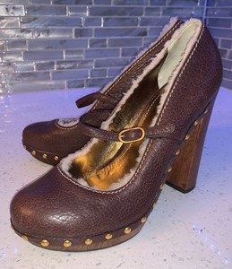 EUC Dolce & Gabbana Shearling Studded Brown Leather Mary Janes 38.5 (Size 8)