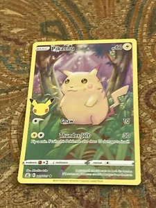 Celebrations #005/025 Pikachu - Picture 1 of 2