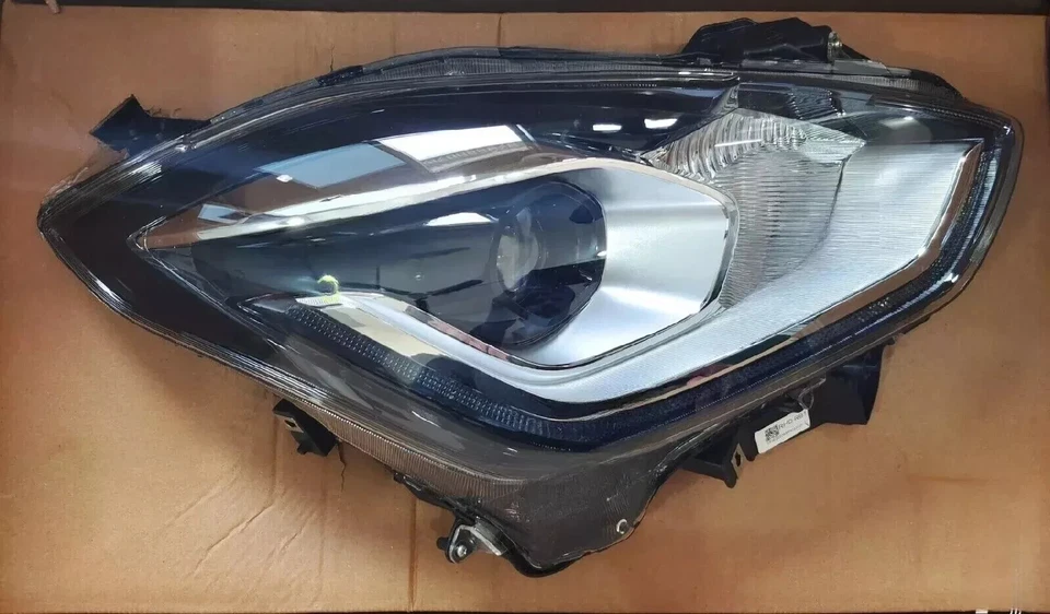 Genuine Front Head Light Lamp LED Right Fit For Suzuki Swift 2018 To 2022 - Image 1 of 4