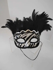HALLOWEEN Zebra Mask with Feathers - Picture 1 of 14