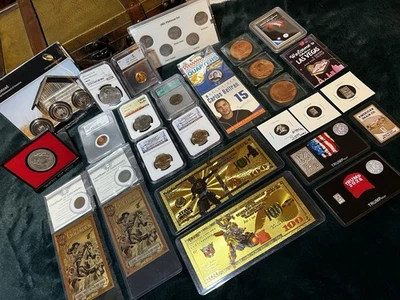 Christmas Lot of Lots! Treat Yourself And Diversify Your Collection Today! - Image 1 of 4