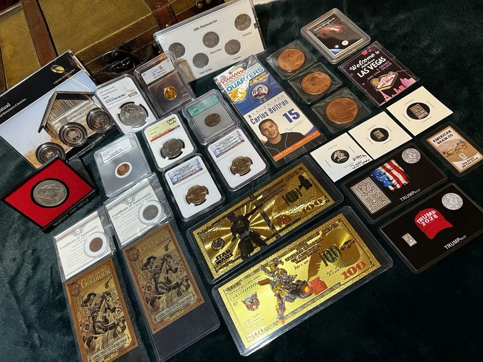 Christmas Lot of Lots! Treat Yourself And Diversify Your Collection Today! - Image 1 of 4