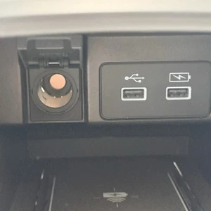 CONSOLE CHARGEUR TÉLÉPHONE PORTABLE SANS FIL HONDA ACCORD 2021 OEM 8A370-TVA-C013-M1 - Photo 1 sur 10
