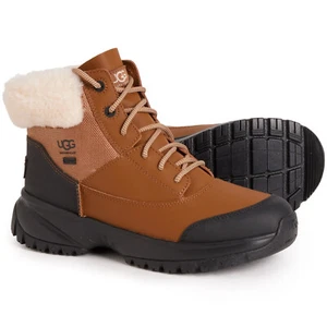 Botas de cuero aisladas impermeables UGG Yose Fluff V2 para mujer (talla 6,5) castaño - Imagen 1 de 8