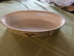 Villeroy and Boch Porcelain 11" Oval Baker - Picture 1 of 1